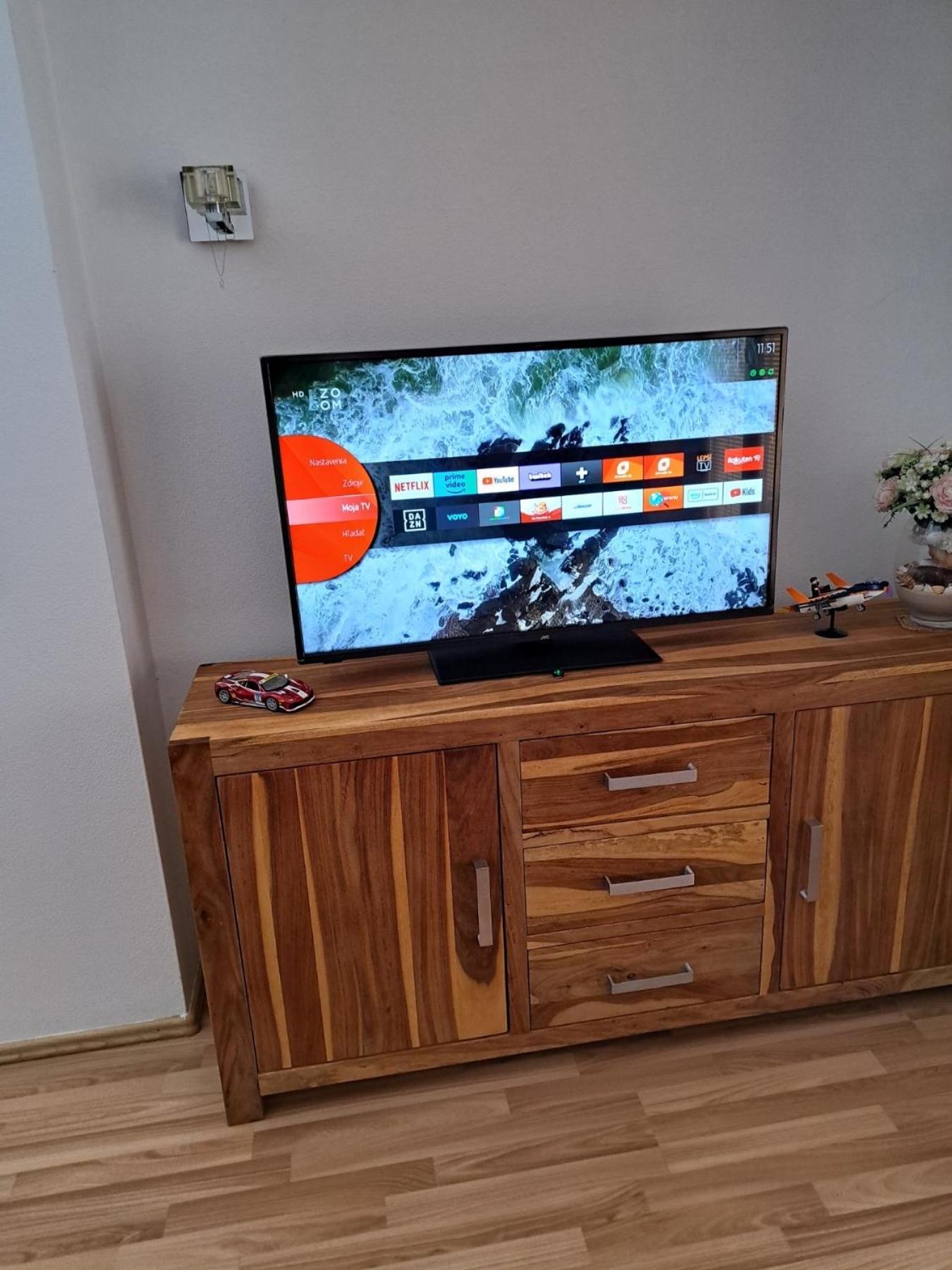 Apartament In The Center Of Poprad-Free Parking Kültér fotó